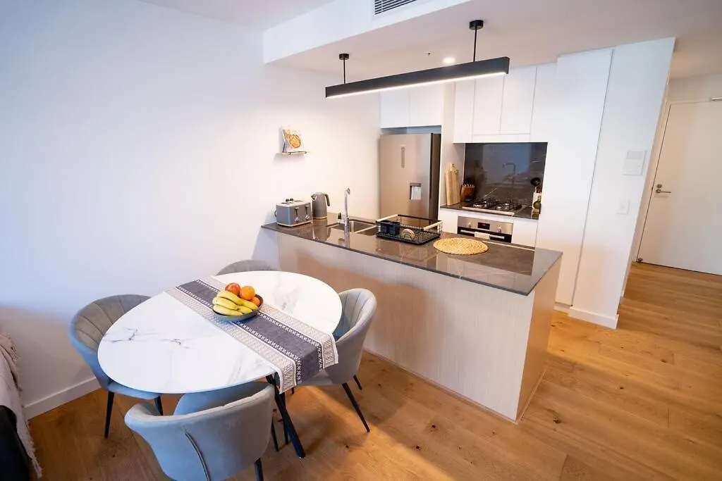 Brand-New Central Apartment W Pool, Gym And More Brisbane 0*,